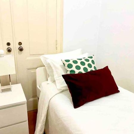 Romantic Chiado 7 -Private Small Single Room With No Outside Window Lisbona Esterno foto